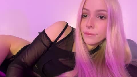 Kristy and Alice online show from October 3, 10:07 pm