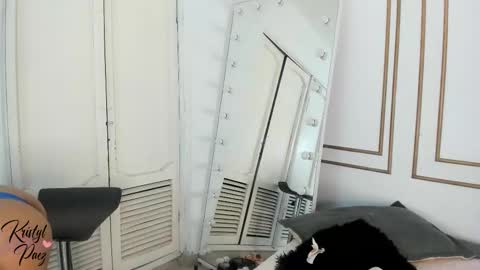 Cristina online show from December 4, 7:44 pm