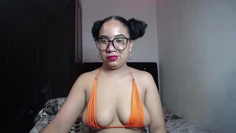 kristynsmith20 online show from September 13, 10:42 pm