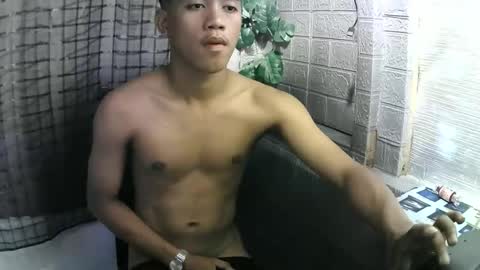 Snapshot of kritthanarkorn chatting on November 7, 8:25 am kritthanarkorn online show from November 7, 8:25 am