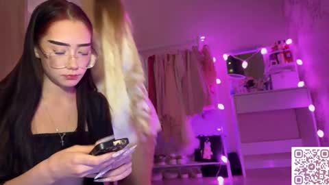 Snapshot of krohka111 chatting on March 2, 11:55 pm kroshka meow online show from March 2, 11:55 pm