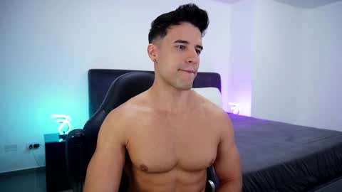 Snapshot of krops_ chatting on March 11, 10:51 am KROPS online show from March 11, 10:51 am