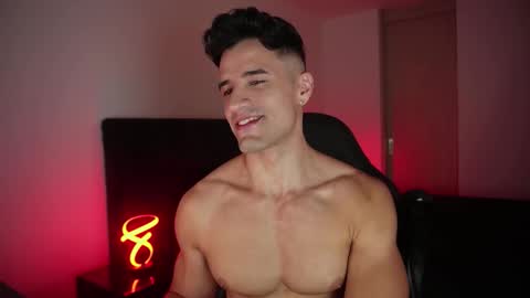 Snapshot of krops_ chatting on November 27, 6:37 am KROPS online show from November 27, 6:37 am