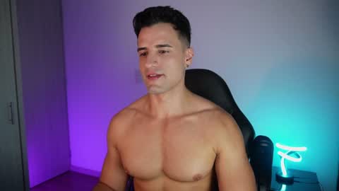 Snapshot of krops_ chatting on July 13, 3:42 am KROPS online show from July 13, 3:42 am