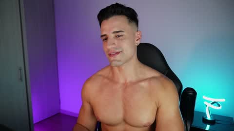 Snapshot of krops_ chatting on July 20, 3:32 am KROPS online show from July 20, 3:32 am