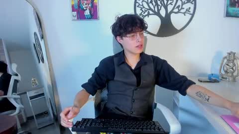 Snapshot of krown_nox chatting on June 2, 7:16 pm krown_nox online show from June 2, 7:16 pm