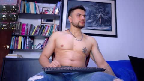 Kroy Wood online show from January 9, 1:02 pm