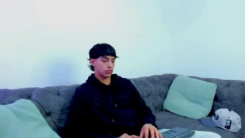 Snapshot of kroywave chatting on May 28, 4:21 am Kroy Wave Muscle Tattoos Latino online show from May 28, 4:21 am
