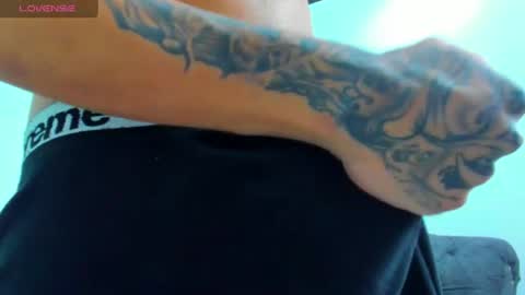 Kroy Wave  Muscle Tattoos Latino online show from June 29, 10:15 am