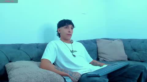 Kroy Wave  Muscle Tattoos Latino online show from July 7, 3:31 am