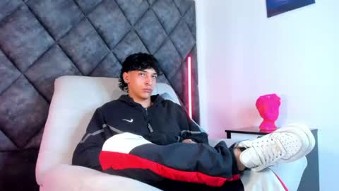 Kroy Wave  Muscle Tattoos Latino online show from August 6, 3:08 am