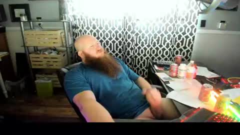 Snapshot of krugdd chatting on August 5, 7:17 pm Krug online show from August 5, 7:17 pm