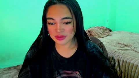krystal_angel online show from May 16, 4:42 am