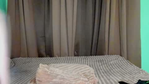 krystal_angel online show from May 24, 6:18 am