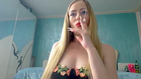 krystal desire online show from April 12, 2:55 pm