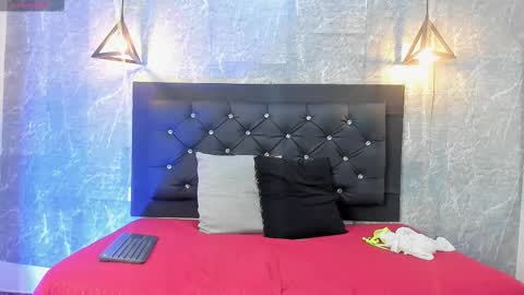 Snapshot of krystal_taylor23 chatting on November 14, 11:09 am Kystal Taylor online show from November 14, 11:09 am