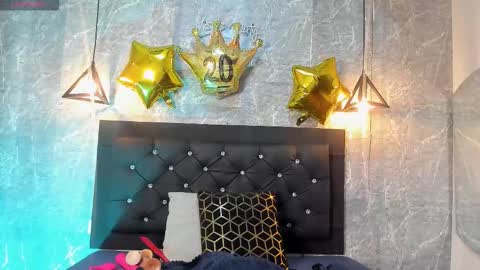 Snapshot of krystal_taylor23 chatting on November 17, 11:27 am Kystal Taylor online show from November 17, 11:27 am