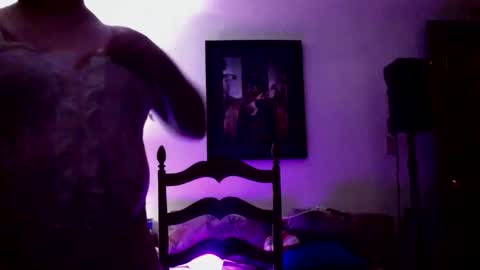 Snapshot of krystalkush420 chatting on February 15, 8:24 am krystalkush420 online show from February 15, 8:24 am