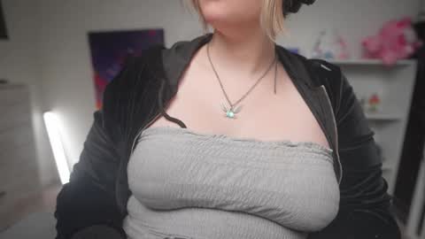 Krystal Syx online show from October 10, 1:26 am