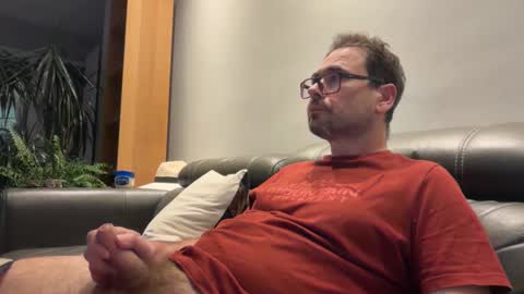 krzysztof1977 online show from May 27, 10:07 pm