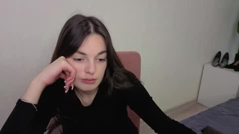 Snapshot of kseniaray chatting on June 3, 9:23 am Ksenia online show from June 3, 9:23 am