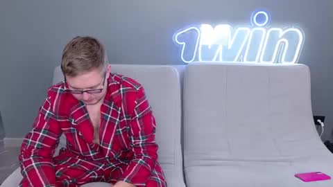 Snapshot of ksenyahot chatting on January 1, 10:54 am WebcamWhore online show from January 1, 10:54 am