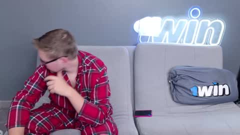 Snapshot of ksenyahot chatting on January 6, 4:15 am WebcamWhore online show from January 6, 4:15 am