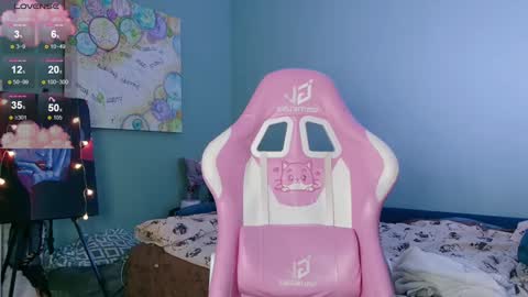 kudemeows online show from December 2, 6:10 pm