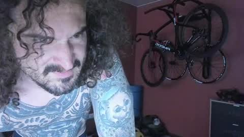 Robert online show from May 3, 3:51 pm