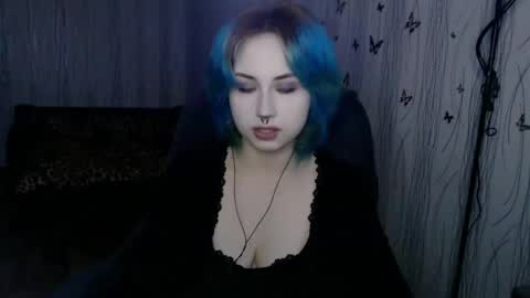 Alice online show from March 10, 2:22 pm