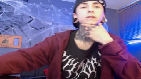 Snapshot of kuregari_xs chatting on October 31, 5:19 am kuregari_xs online show from October 31, 5:19 am