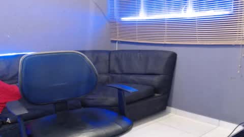 Snapshot of kuregari_xs chatting on November 16, 10:59 pm kuregari_xs online show from November 16, 10:59 pm