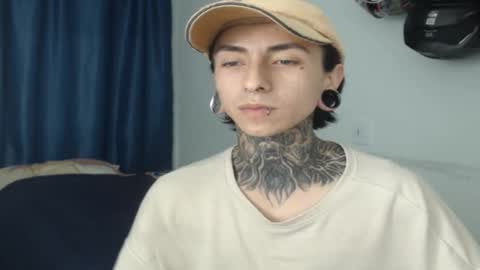 Snapshot of kuregari_xs chatting on November 27, 7:21 am kuregari_xs online show from November 27, 7:21 am