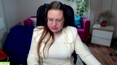 kuri_u online show from January 17, 9:14 am