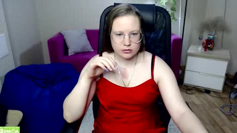 kuri_u online show from January 18, 9:24 am