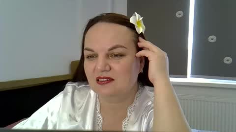 kurkuma_ online show from April 29, 1:37 pm