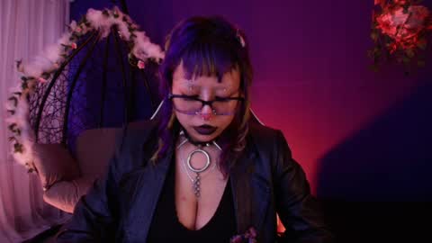 Snapshot of kuromi_purple chatting on May 30, 11:29 am Kuromi online show from May 30, 11:29 am