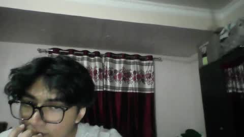 Snapshot of kurosaki_bankai chatting on May 11, 3:51 pm kurosaki_bankai online show from May 11, 3:51 pm