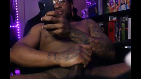 Snapshot of kushgoth chatting on November 24, 5:51 am Kushgoth online show from November 24, 5:51 am