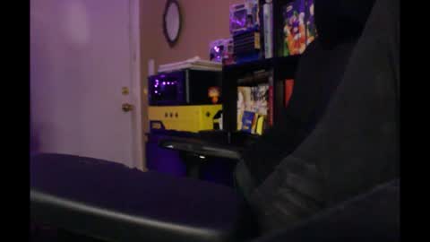 Snapshot of kushgoth chatting on April 28, 4:39 am Kushgoth online show from April 28, 4:39 am