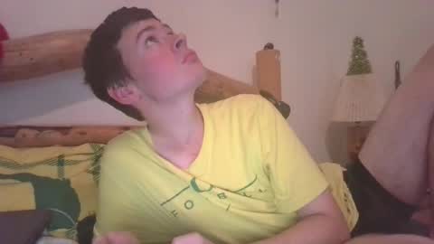 Snapshot of kwahrens22 chatting on December 16, 1:42 am Kenji online show from December 16, 1:42 am