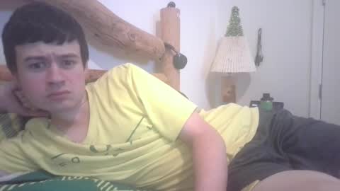 Snapshot of kwahrens22 chatting on December 19, 1:18 am Kenji online show from December 19, 1:18 am