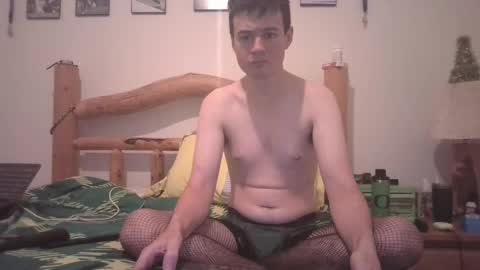 Snapshot of kwahrens22 chatting on September 17, 1:51 am Kenji online show from September 17, 1:51 am