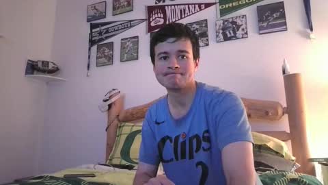 Snapshot of kwahrens22 chatting on February 2, 1:15 am Kenji online show from February 2, 1:15 am