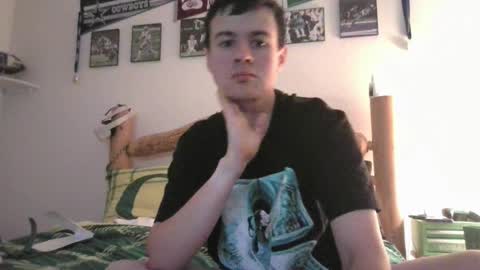 Snapshot of kwahrens22 chatting on February 19, 2:29 am Kenji online show from February 19, 2:29 am