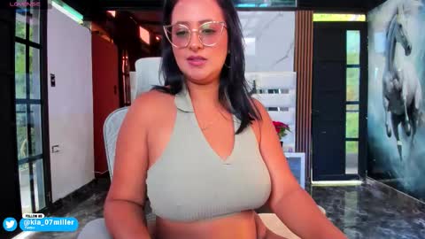 kya_miller_ online show from December 1, 9:31 pm