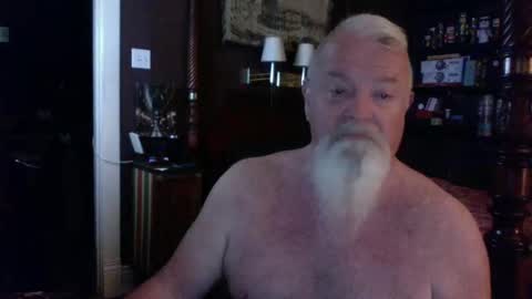 Snapshot of kyhgihntight chatting on May 21, 12:01 pm Nick Nude Celt KYHighNTight online show from May 21, 12:01 pm