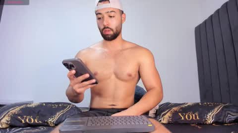 Kyle collinz online show from September 20, 8:21 pm