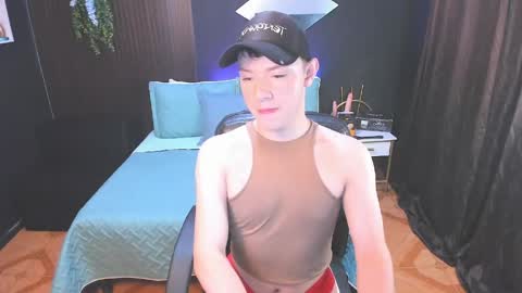 Snapshot of kyle_jordanx chatting on May 17, 12:30 am KYLE online show from May 17, 12:30 am