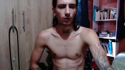 Snapshot of kyleer77 chatting on November 9, 8:40 pm kyleer77 online show from November 9, 8:40 pm